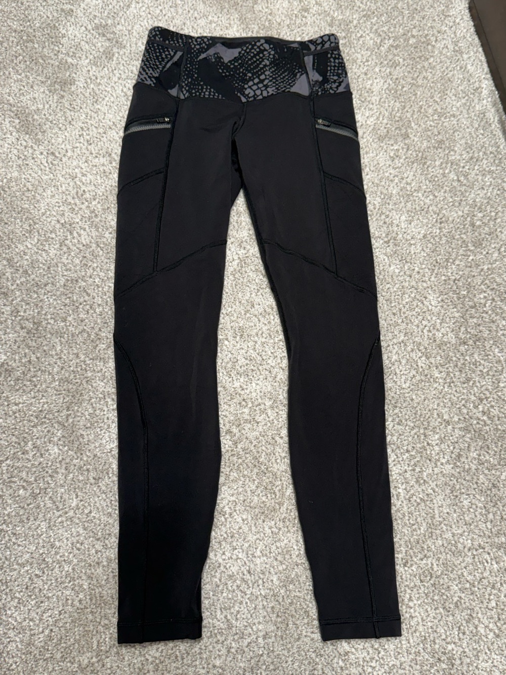 Lululemon Toasty Tech Tight II